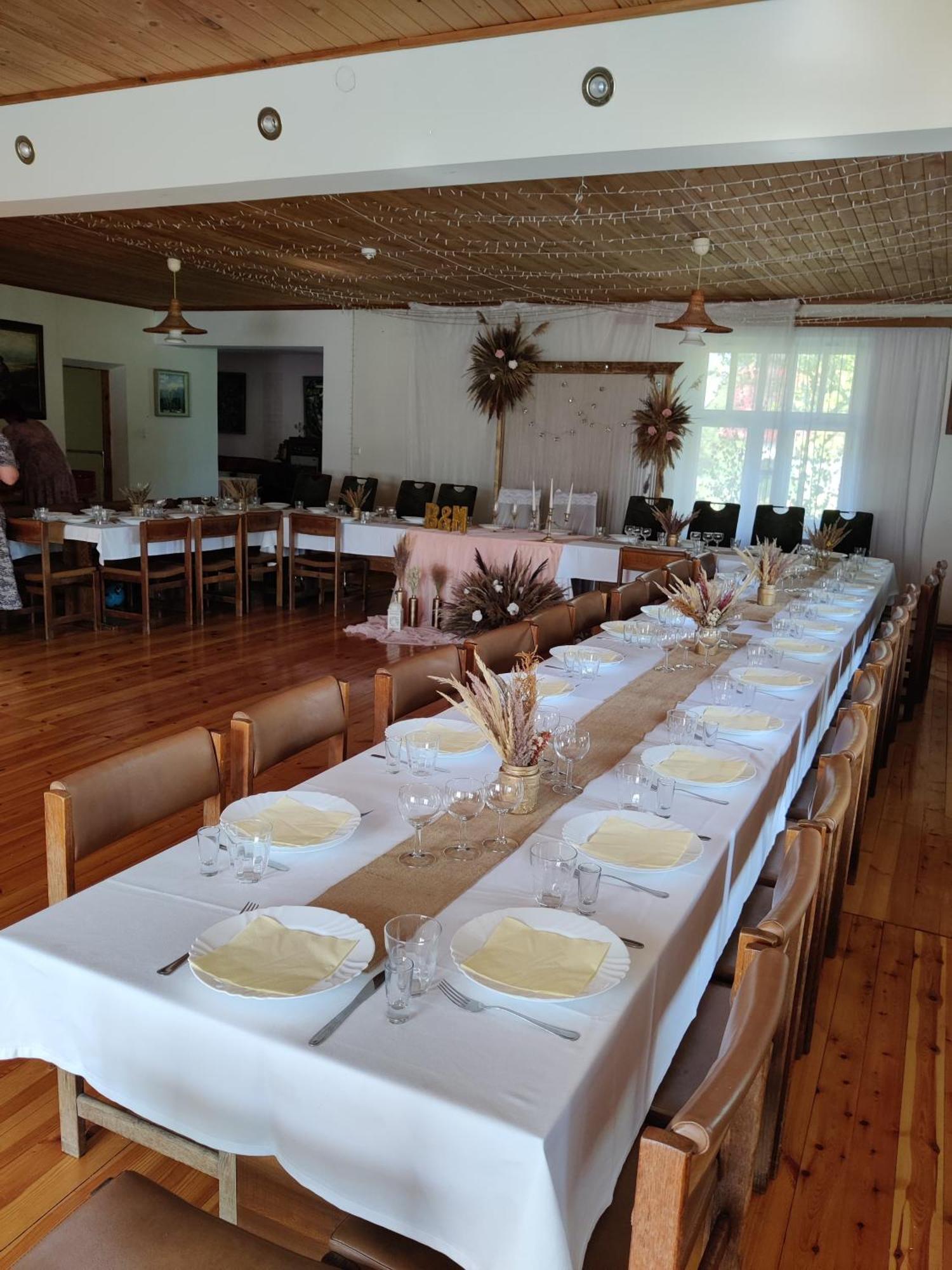 Pilskalni Hotel Ivande Екстериор снимка