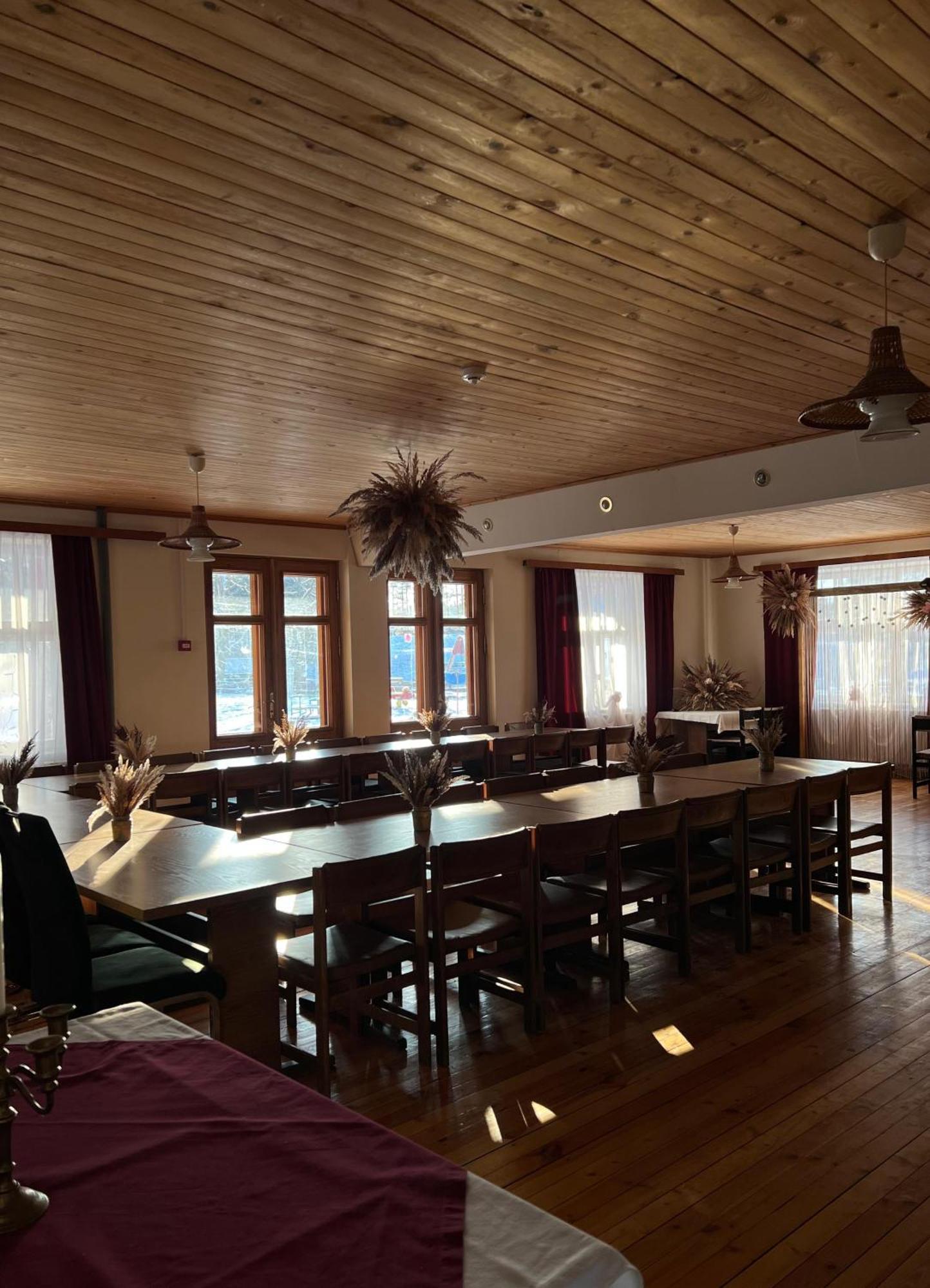 Pilskalni Hotel Ivande Екстериор снимка